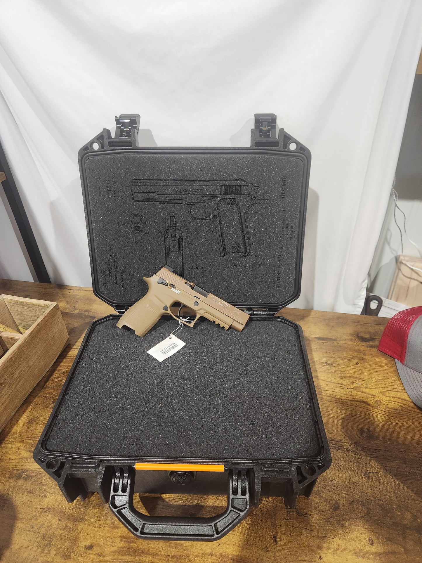 V200 Vault Medium Pistol Case